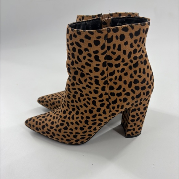Bamboo Women’s Leopard Print Ankle Booties Heels Pointed Toe Side Zip Size 7 - Picture 2 of 8